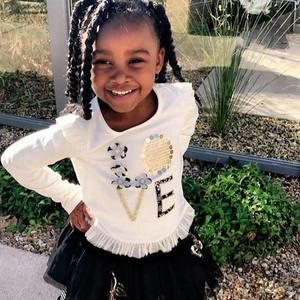 Meet your Posher, Chloe fame